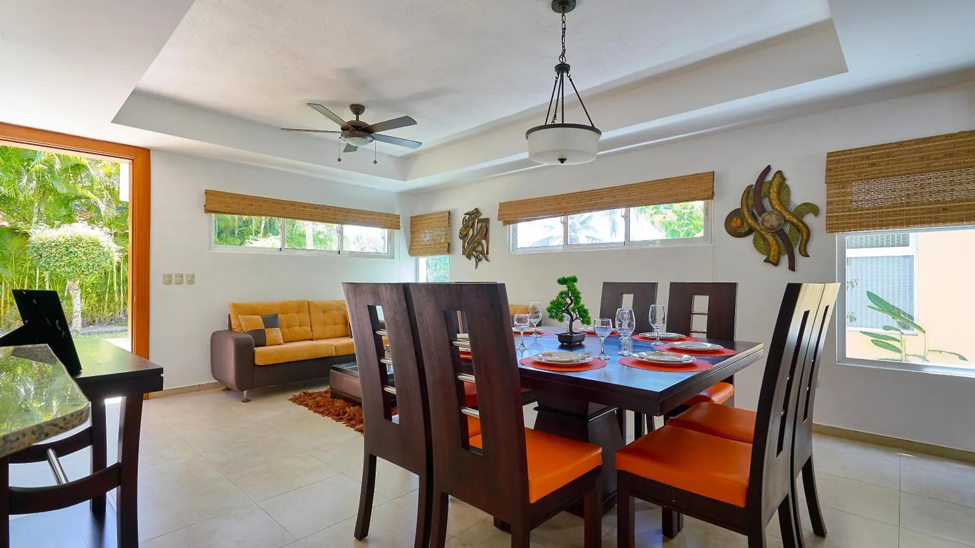 New! Comfy Spacious Villa W- Pool, Jacuzzi, Bbq Juan Dolio