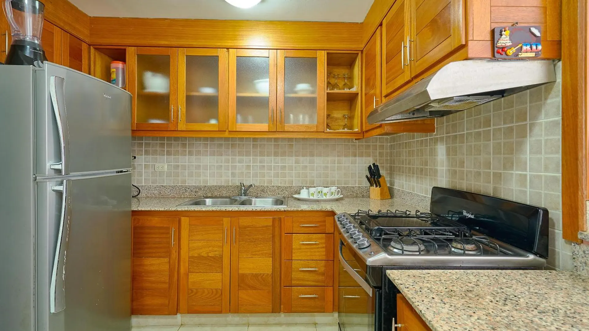 New! Comfy Spacious Villa W- Pool, Jacuzzi, Bbq Juan Dolio
